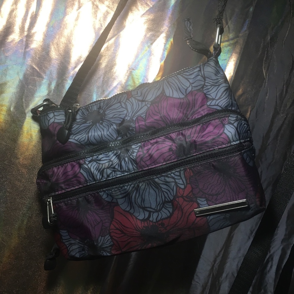 Tri color floral crossbody